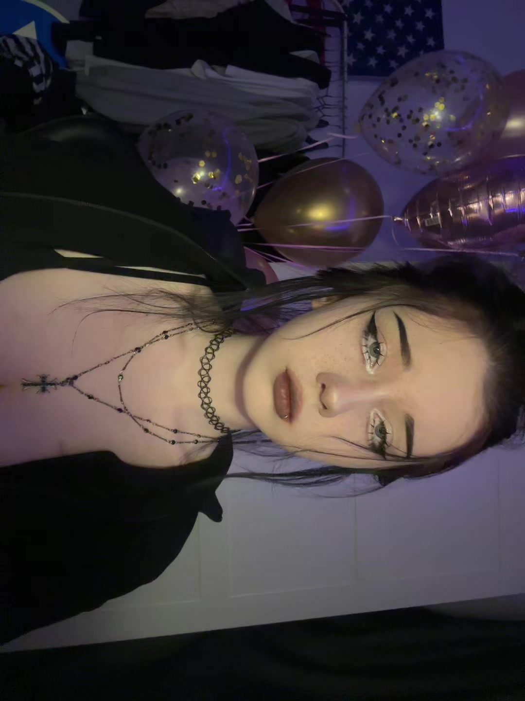 @соня школьникк