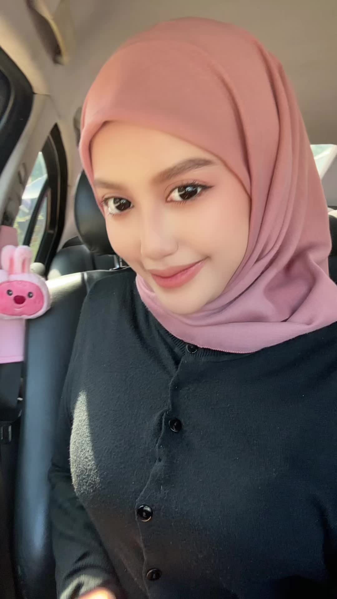 @b 🍓