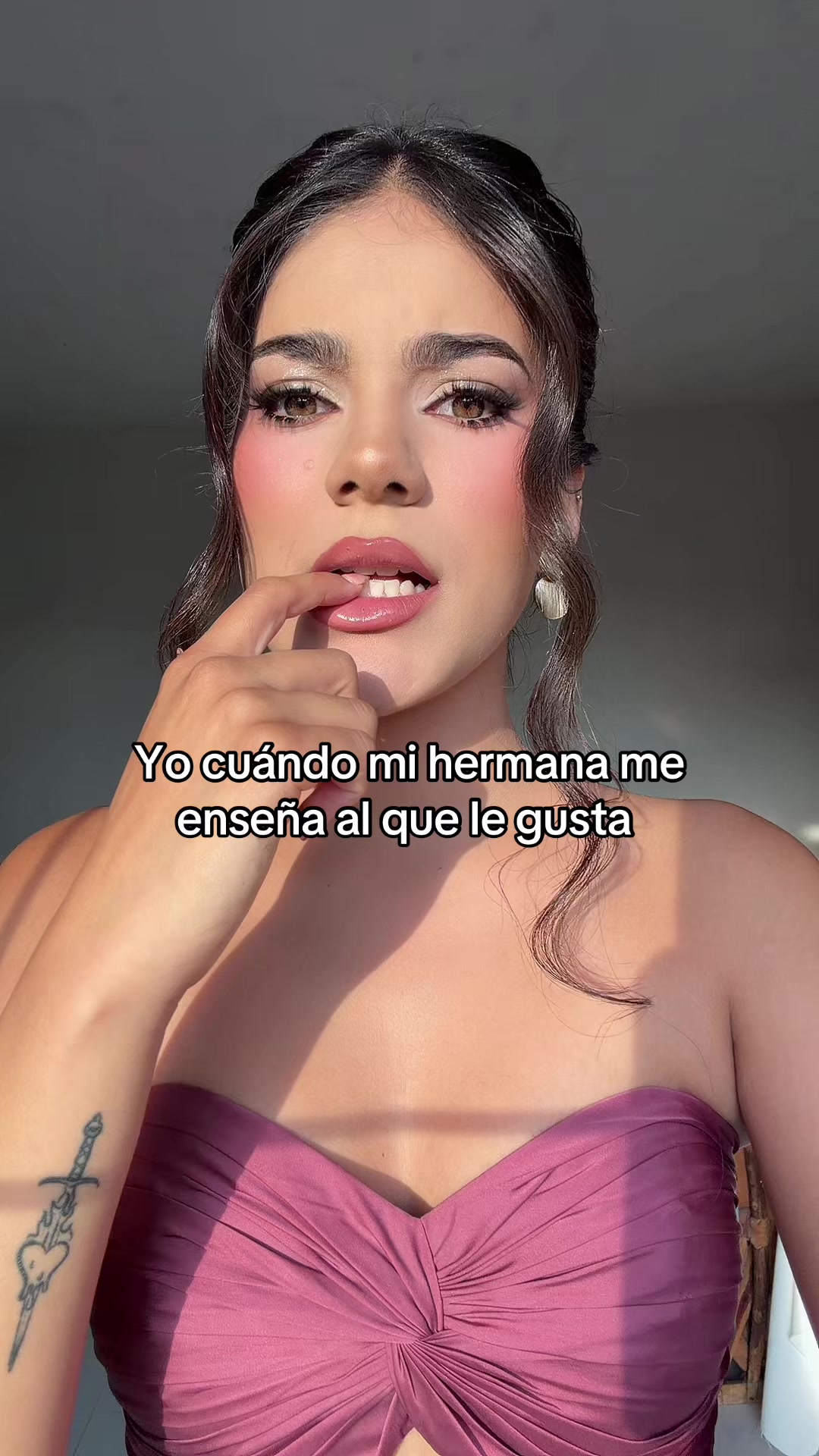 @N U B E