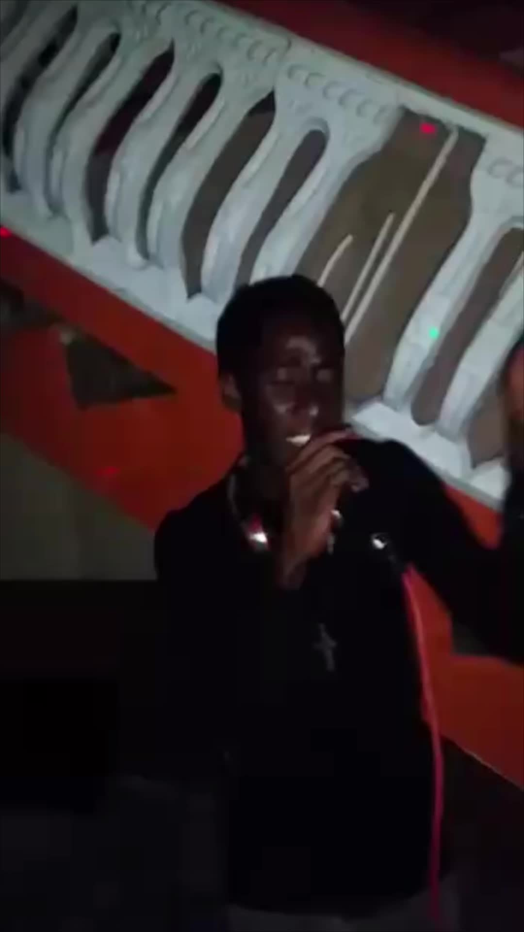@GlobisMusic