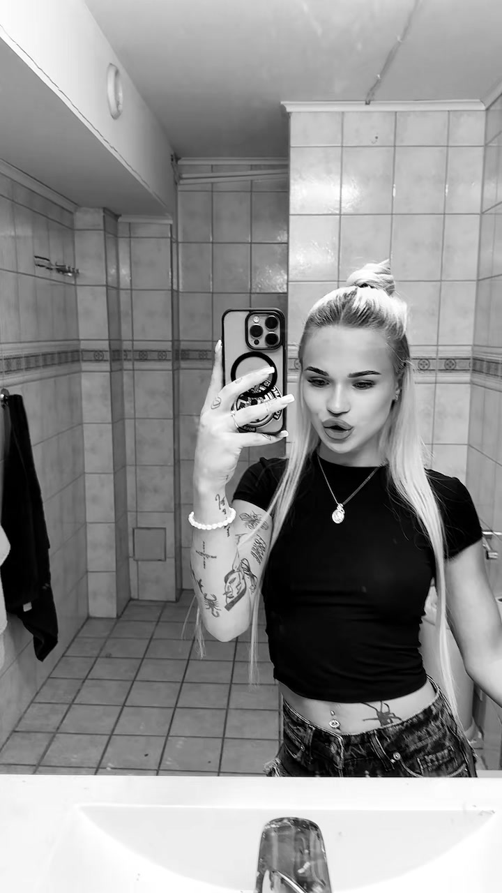 @_katess