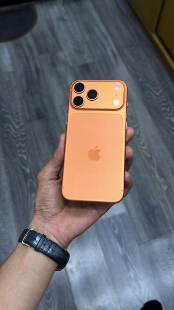 @iPhone Store Baku