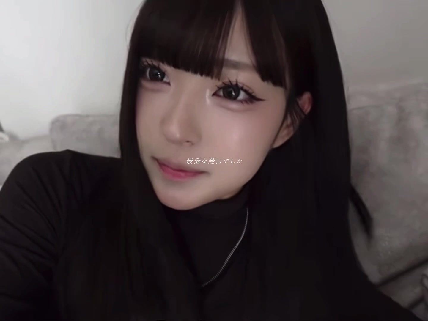 @༒