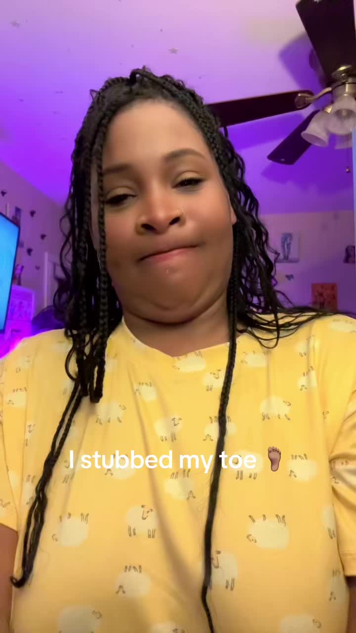 @CarlaDivaa
