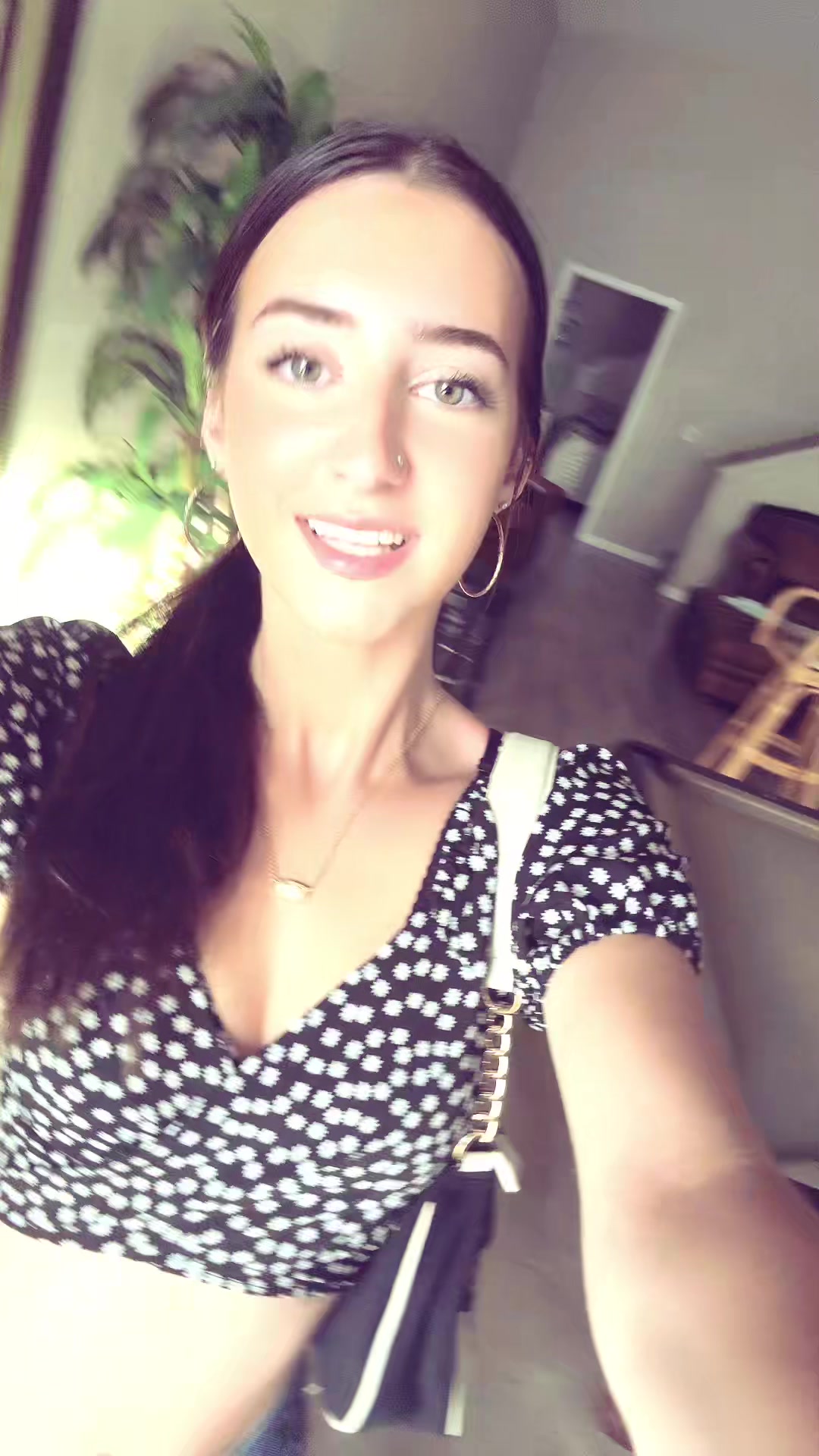 @bella