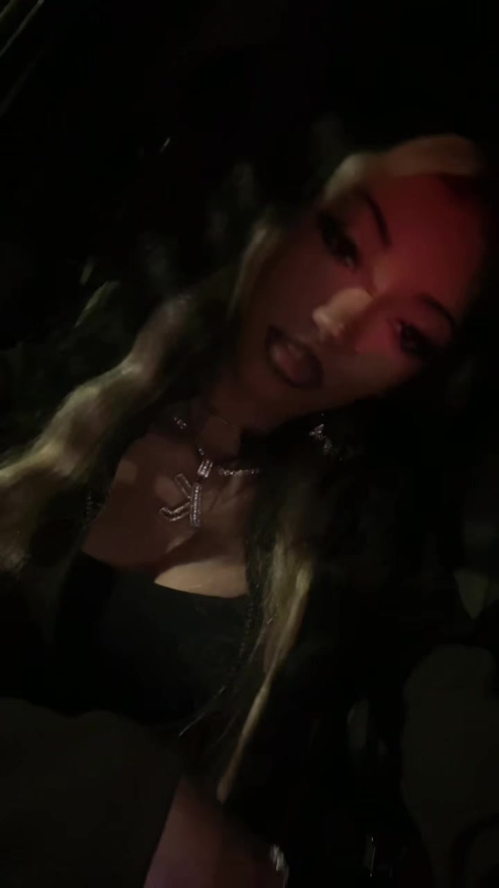 @Valentine._$$