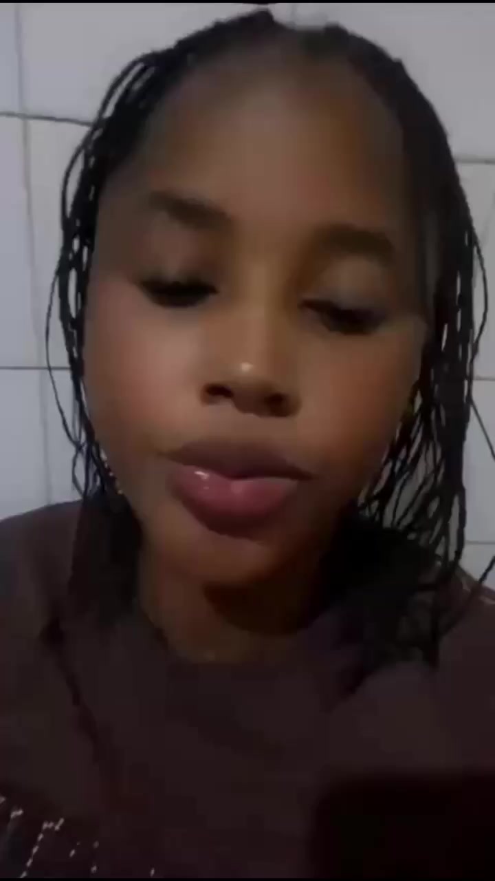 @ayoungom44