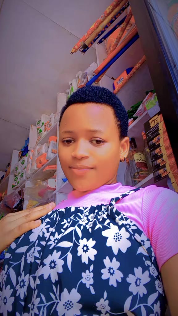 @Cute girl 🌺🕊️