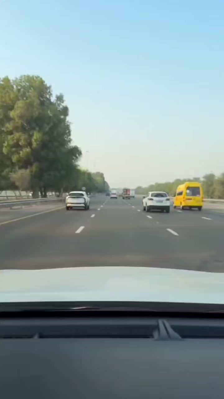 @pradeshi_life