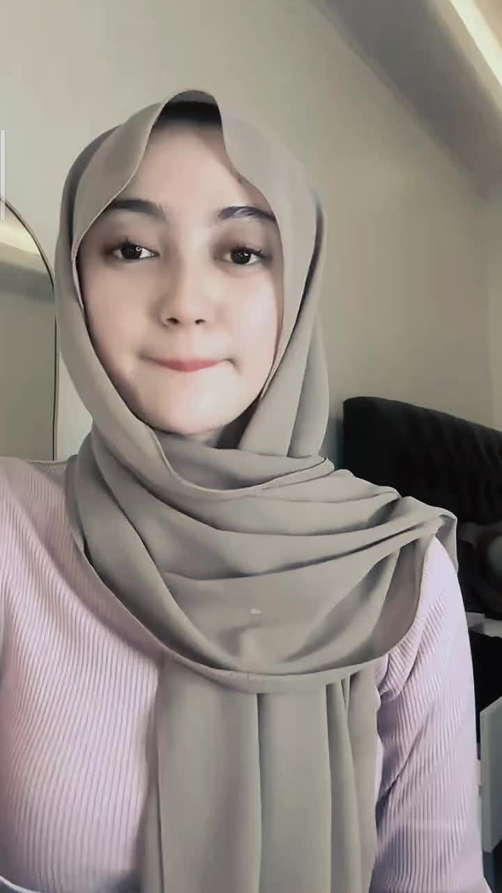 @فتاة جميلة