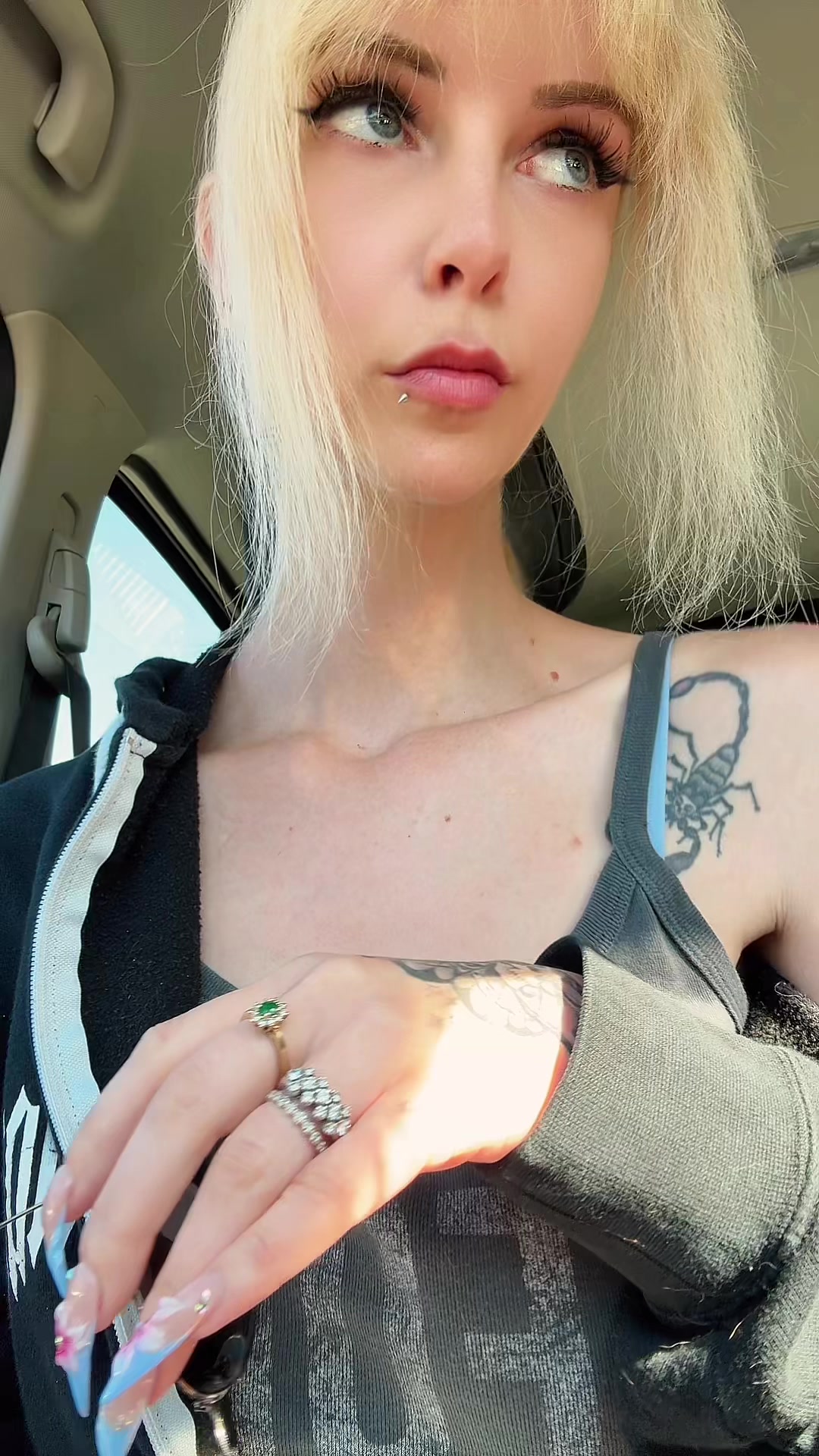 @Whereareyoualice