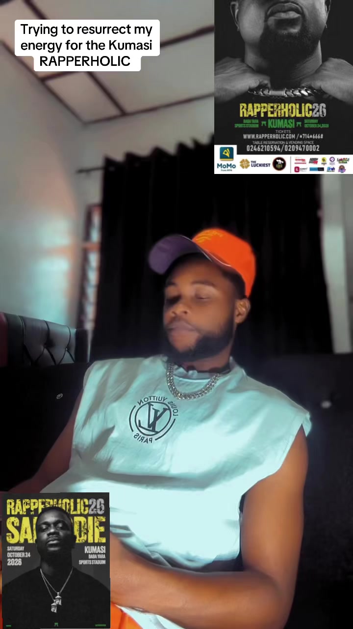 @THE GREEN HOODIE GUY ๐๐