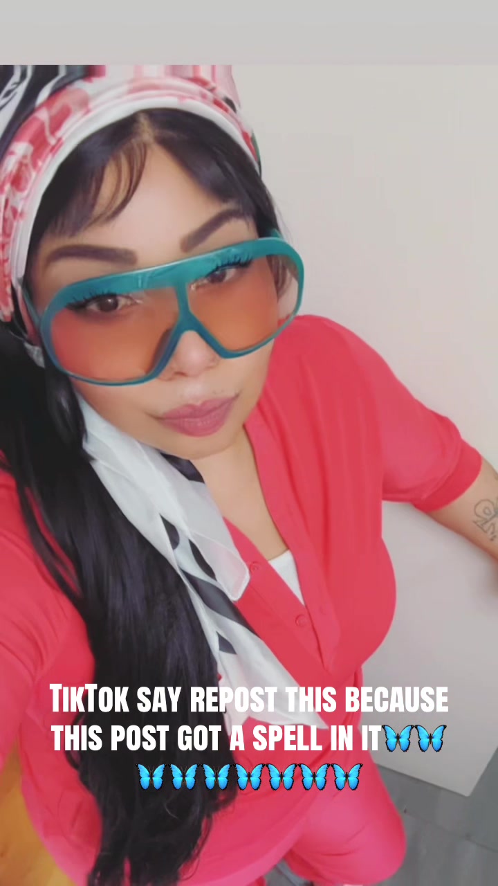 @MING LEE THE DOLL