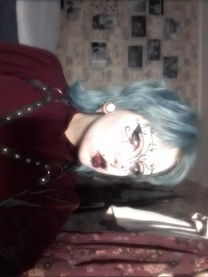 @𝐛𝐚𝐭🕸