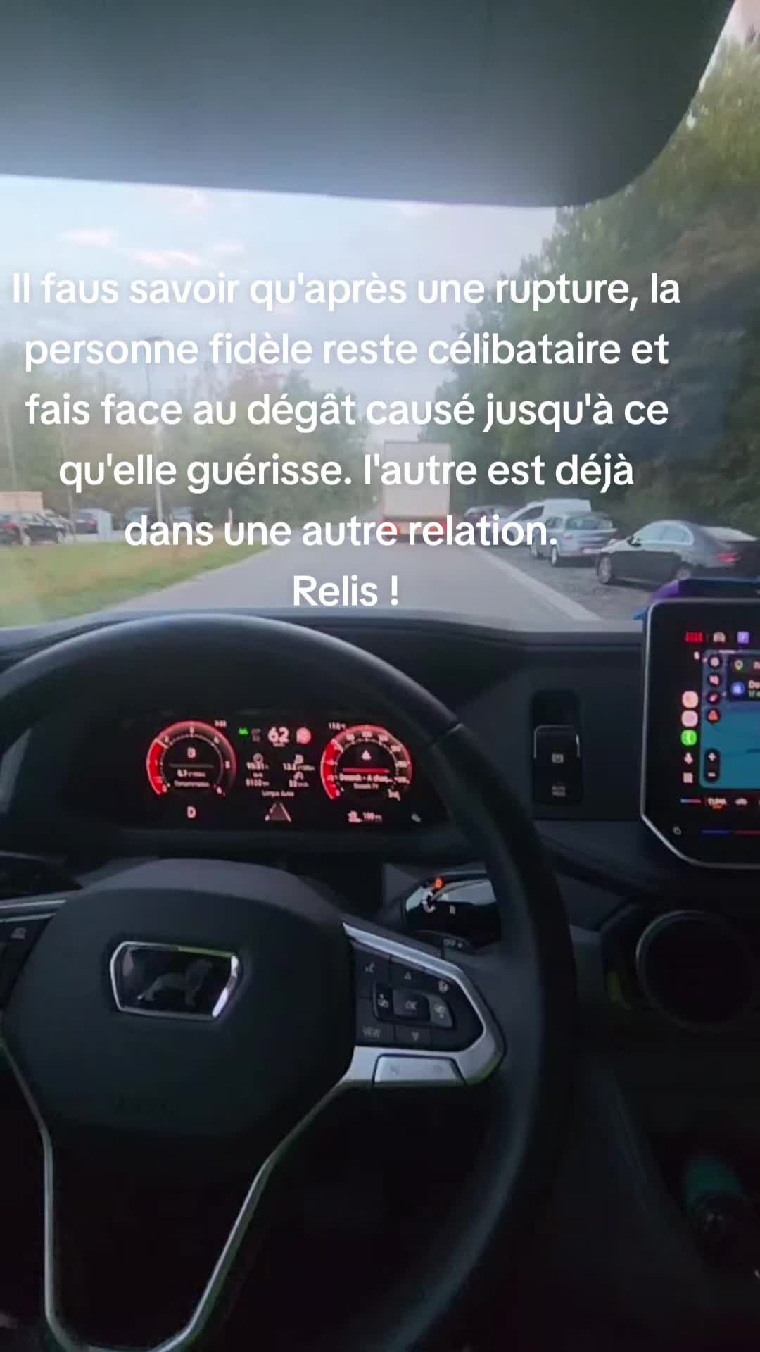 @●●\____/●●