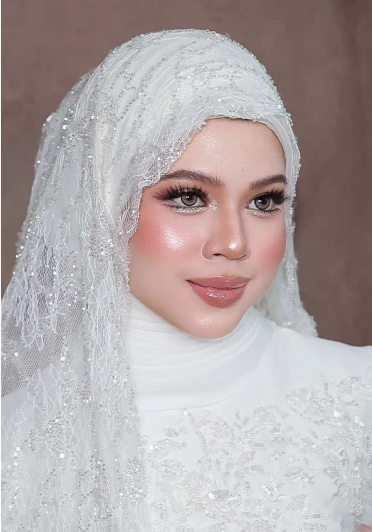@Azzy_Syazlieyn