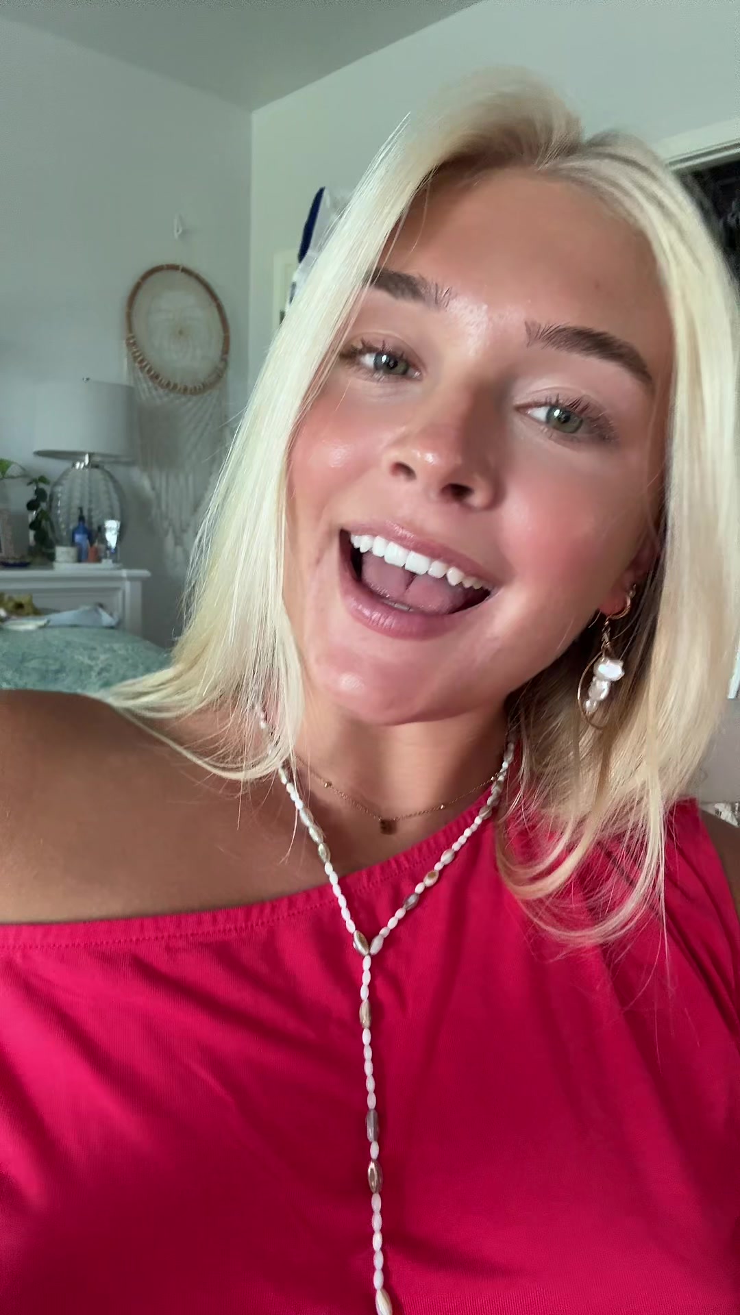 @_whodisdeva_