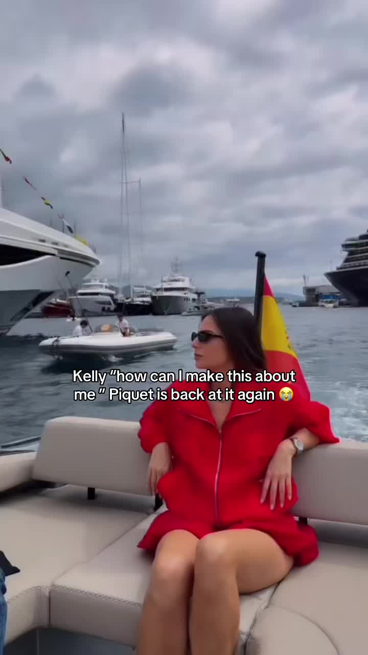 @KELLY PIQASS