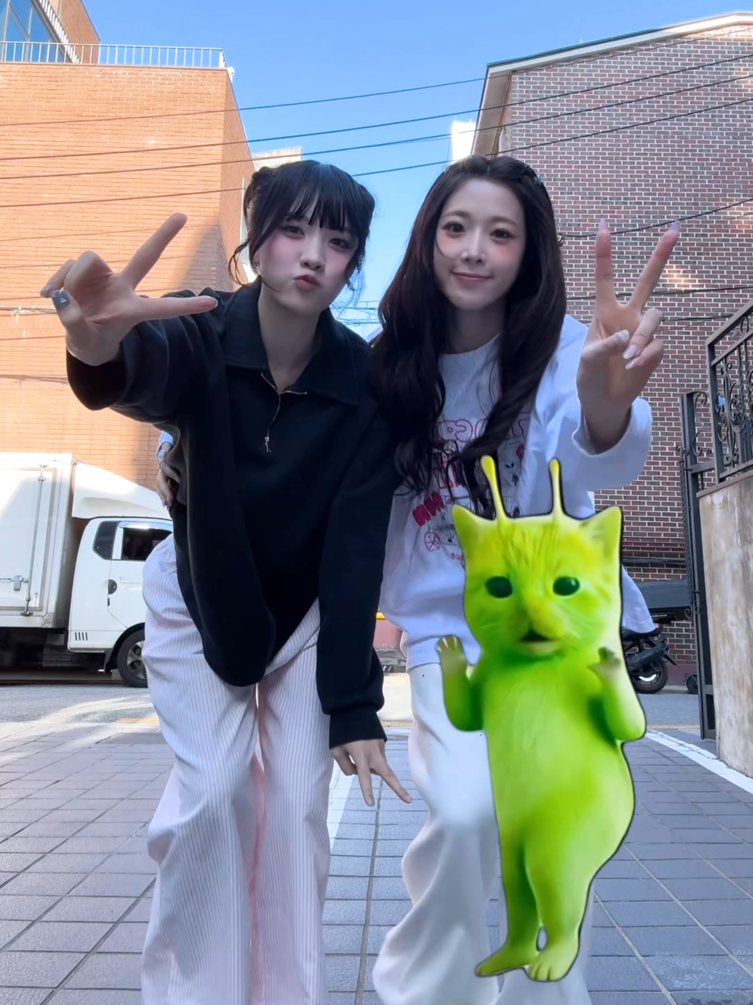 @tripleS