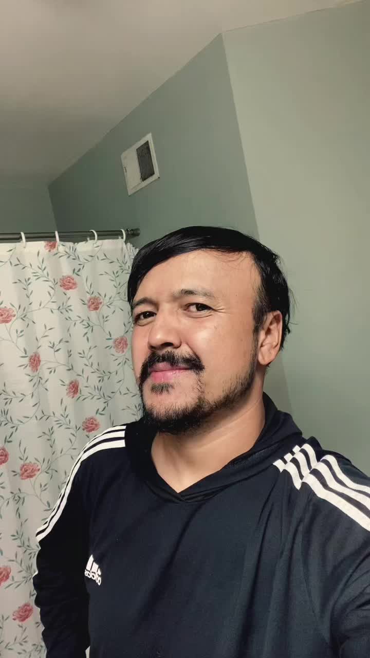 @sthaaashish