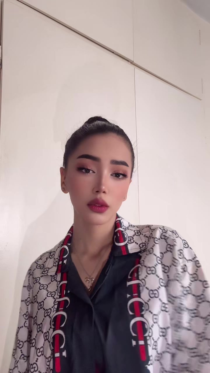 @Melikafarahani