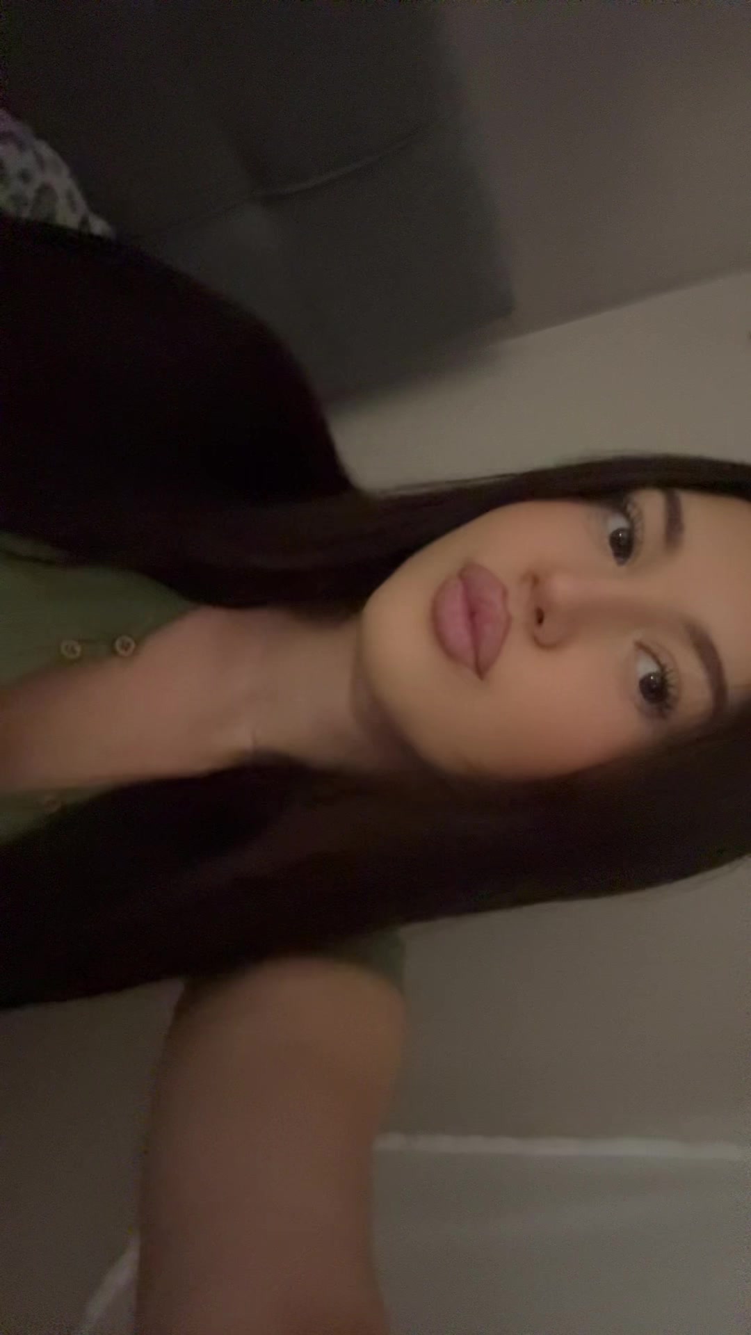 @𝐦𝐢𝐥𝐞𝐧𝐚