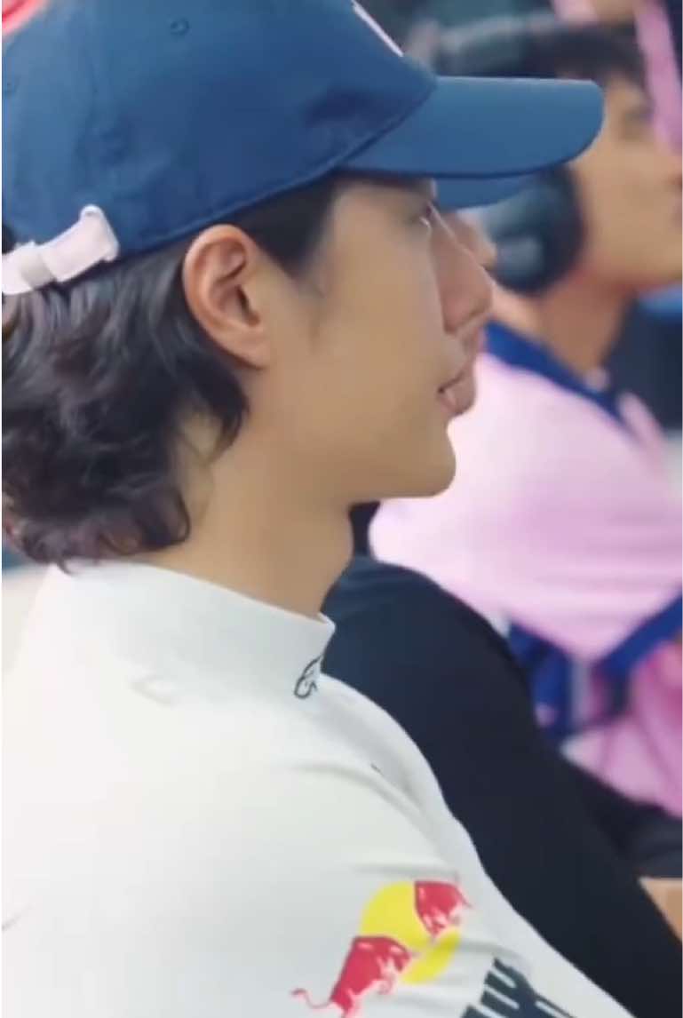 @𝑭𝒆𝒓𝒏❤︎︎王一博•𝒀𝑰𝑩𝑶 𝟖𝟓💚