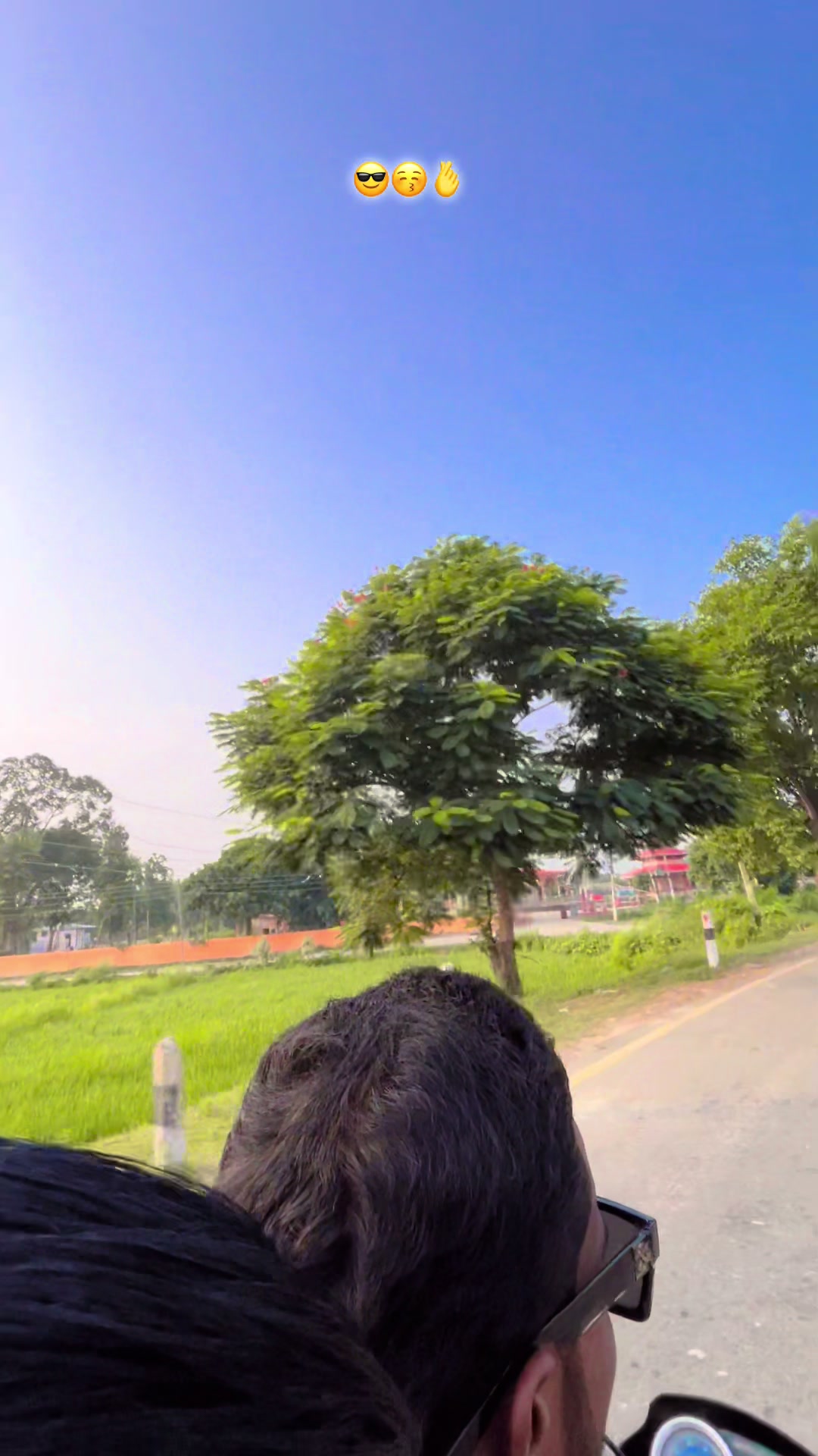 @◤ ☮️real_suraj03々 ❸ ◢