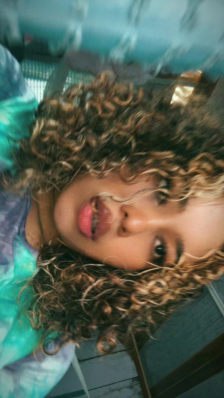 @meshaambrose
