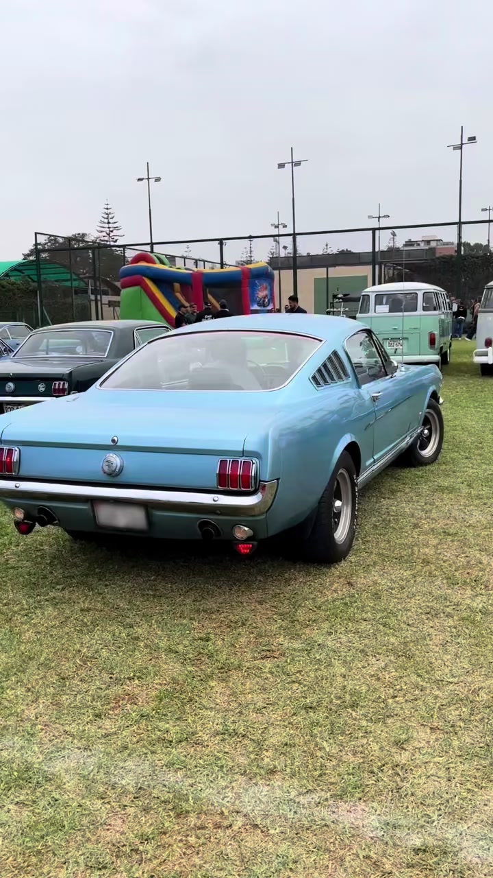 @Autos Americanos Per&uacute;
