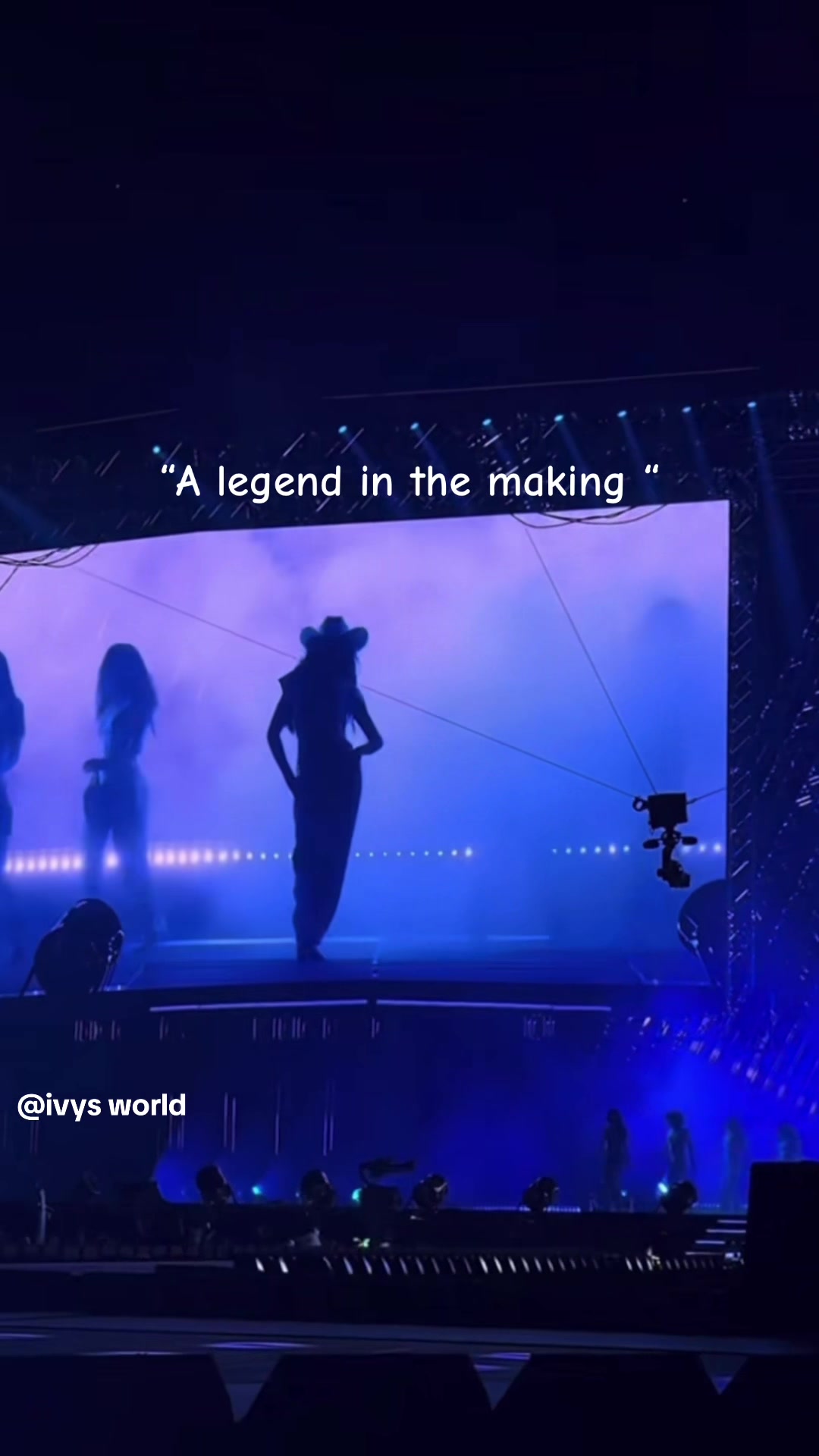 @𝐈𝐯𝐲𝐬 𝐰𝐨𝐫𝐥𝐝💎
