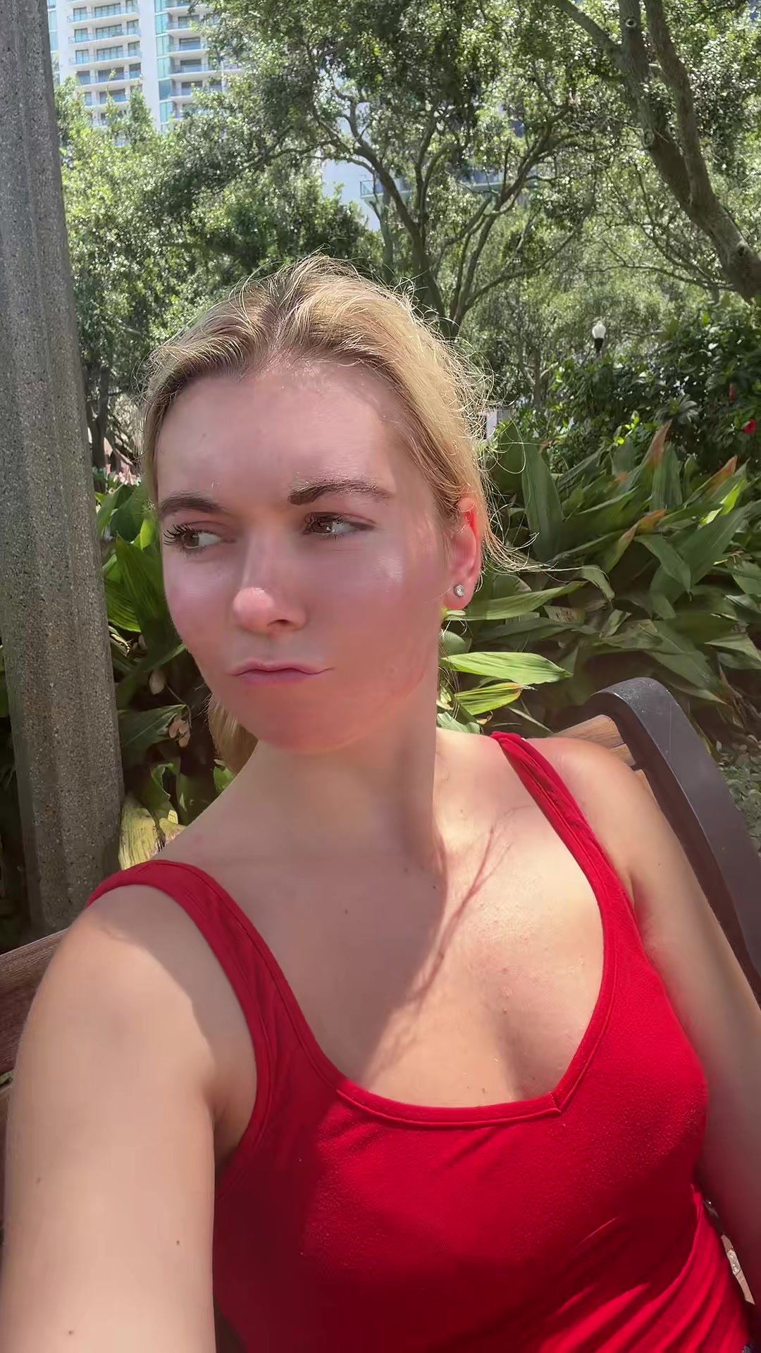 @hannahelizajohnson