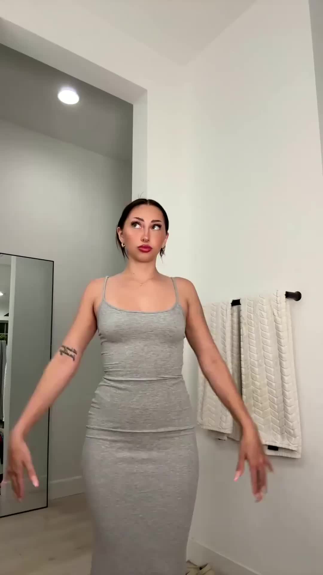 @luuciadnndrss18809254