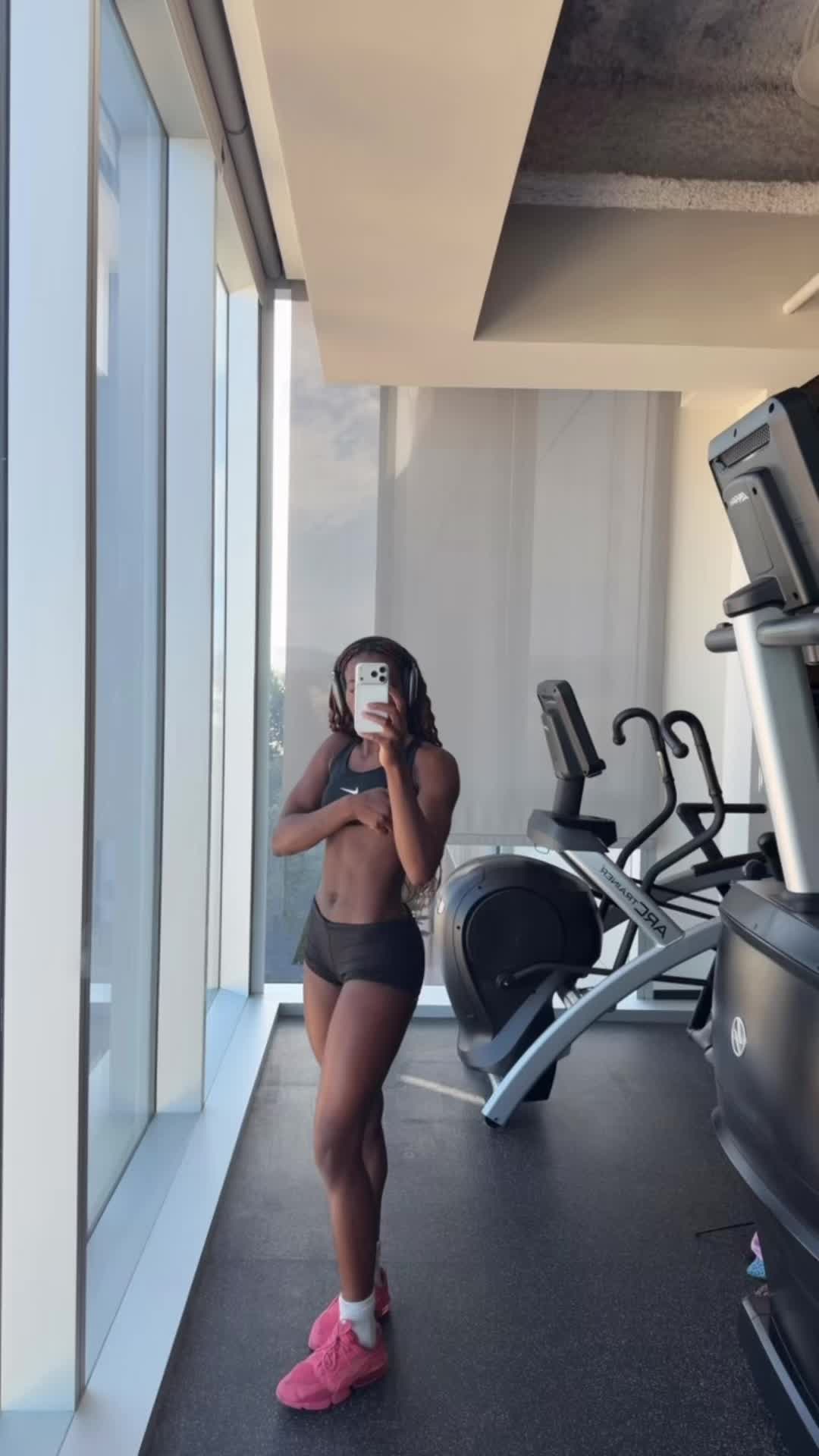 @cissiasylvie