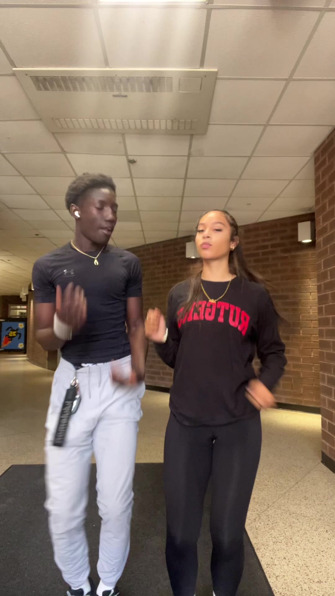 @J4🕺🏾.