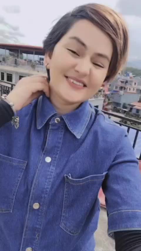 @🐼