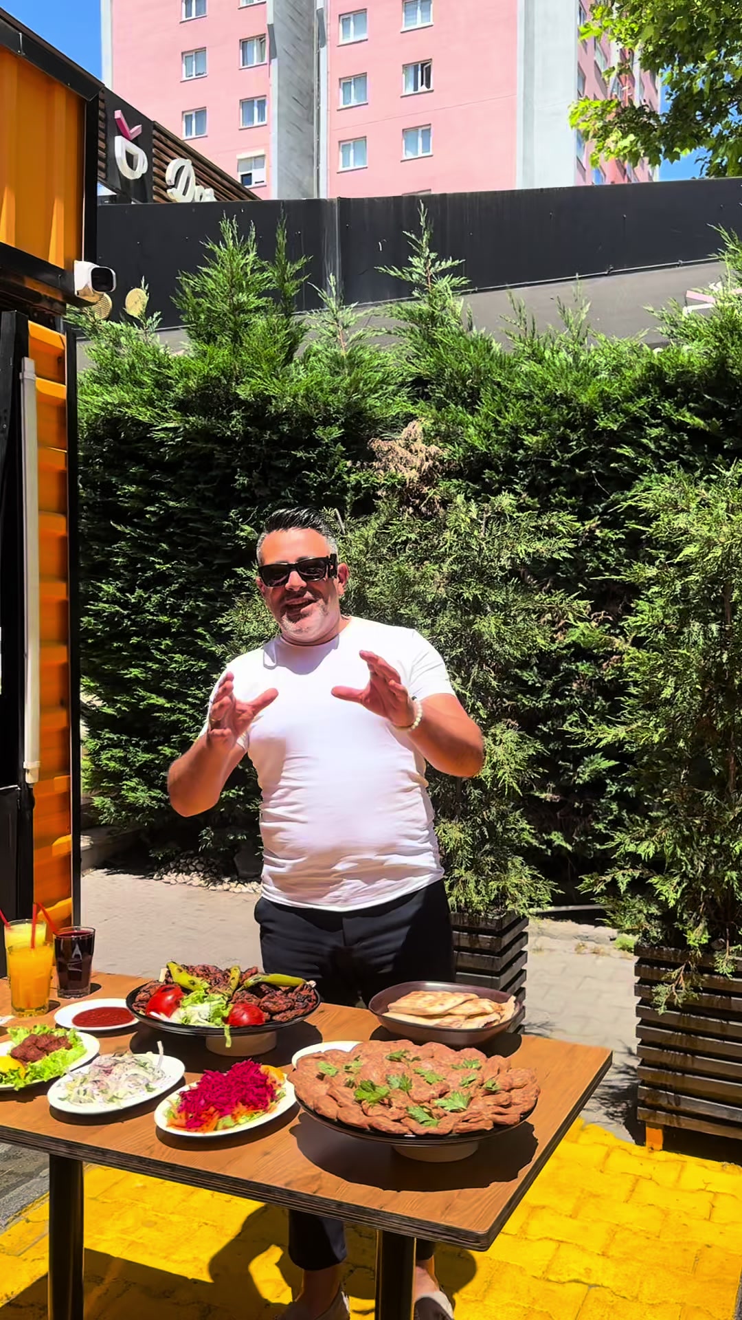 @KÖFTECİ EMİR & EMİR BURGER