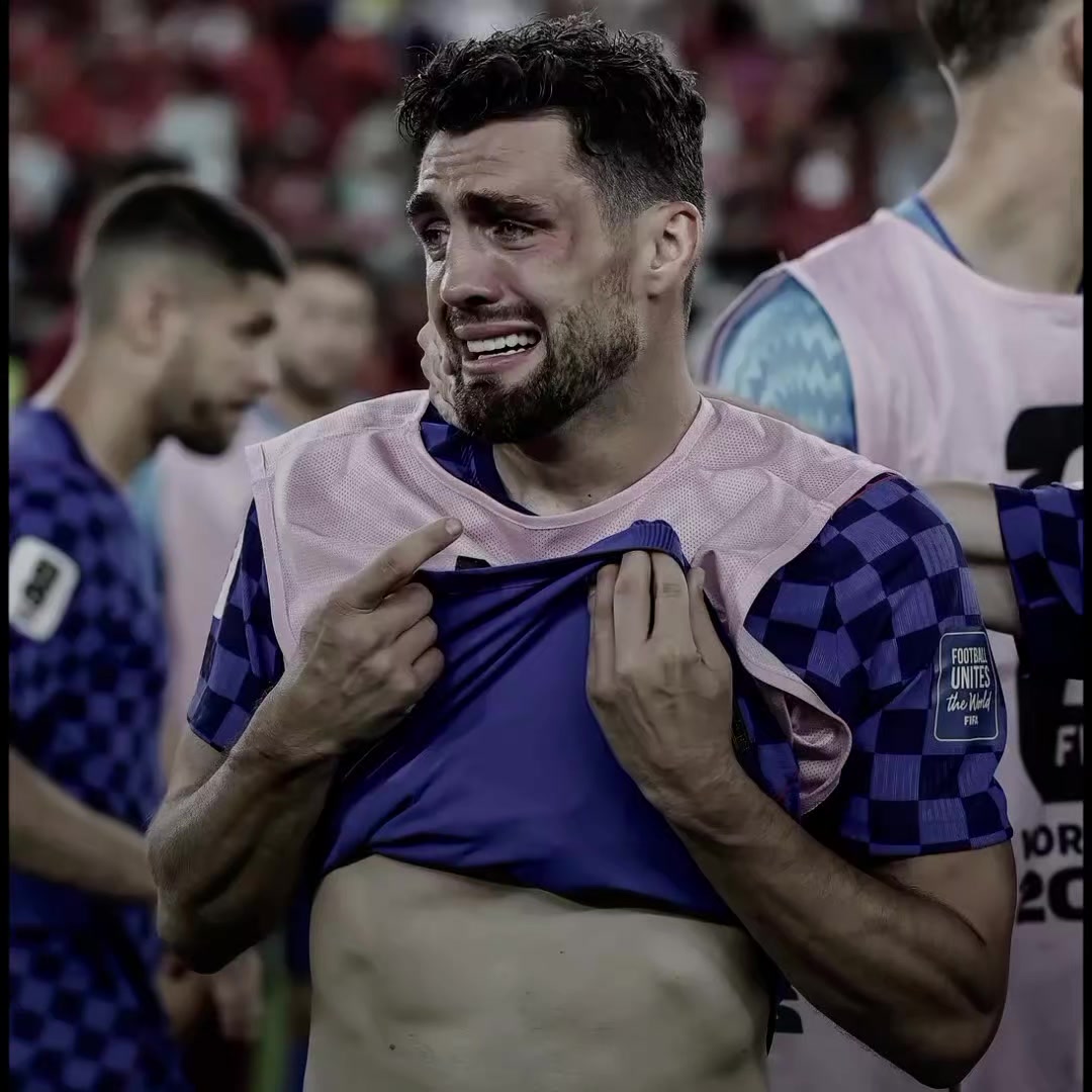 @عاشقين_منتخبنى🇭🇷❤️&zwj;🔥
