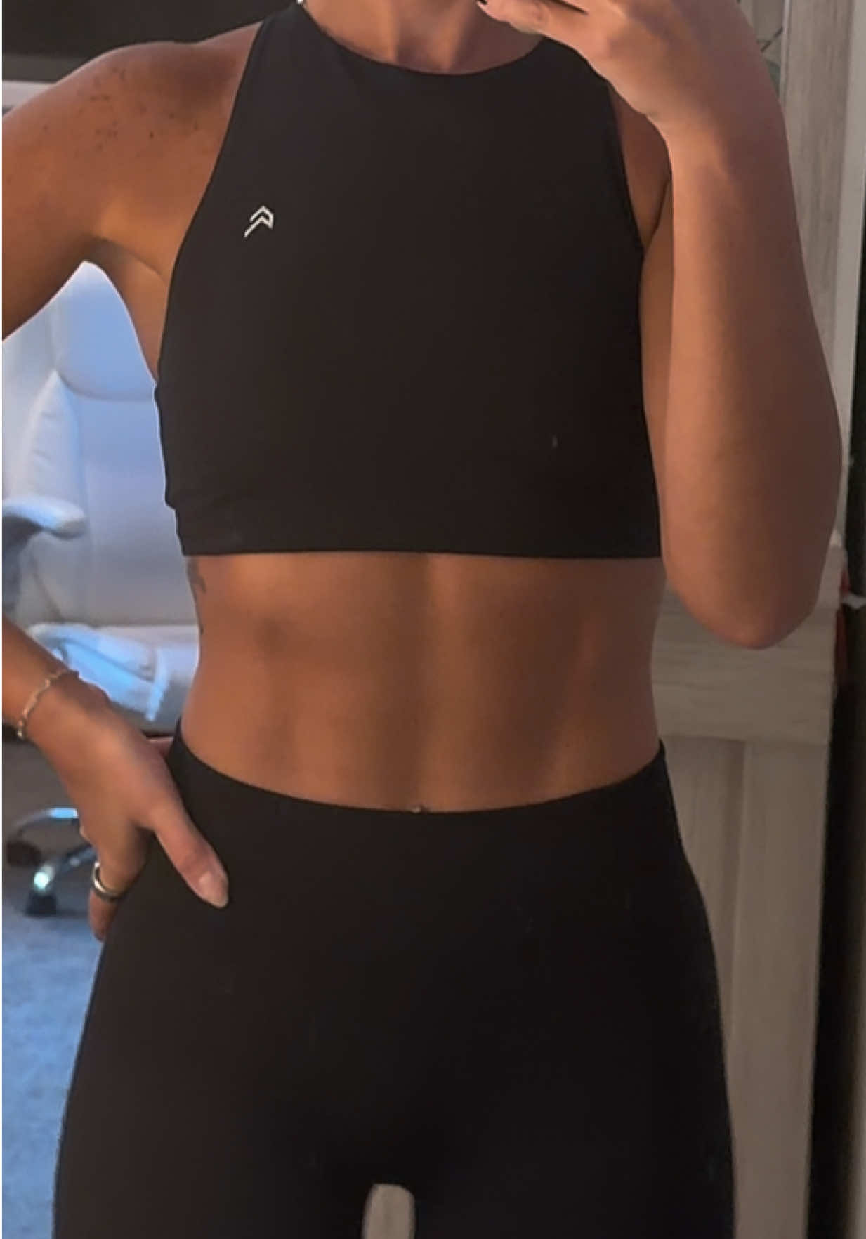 @dionnanoelle