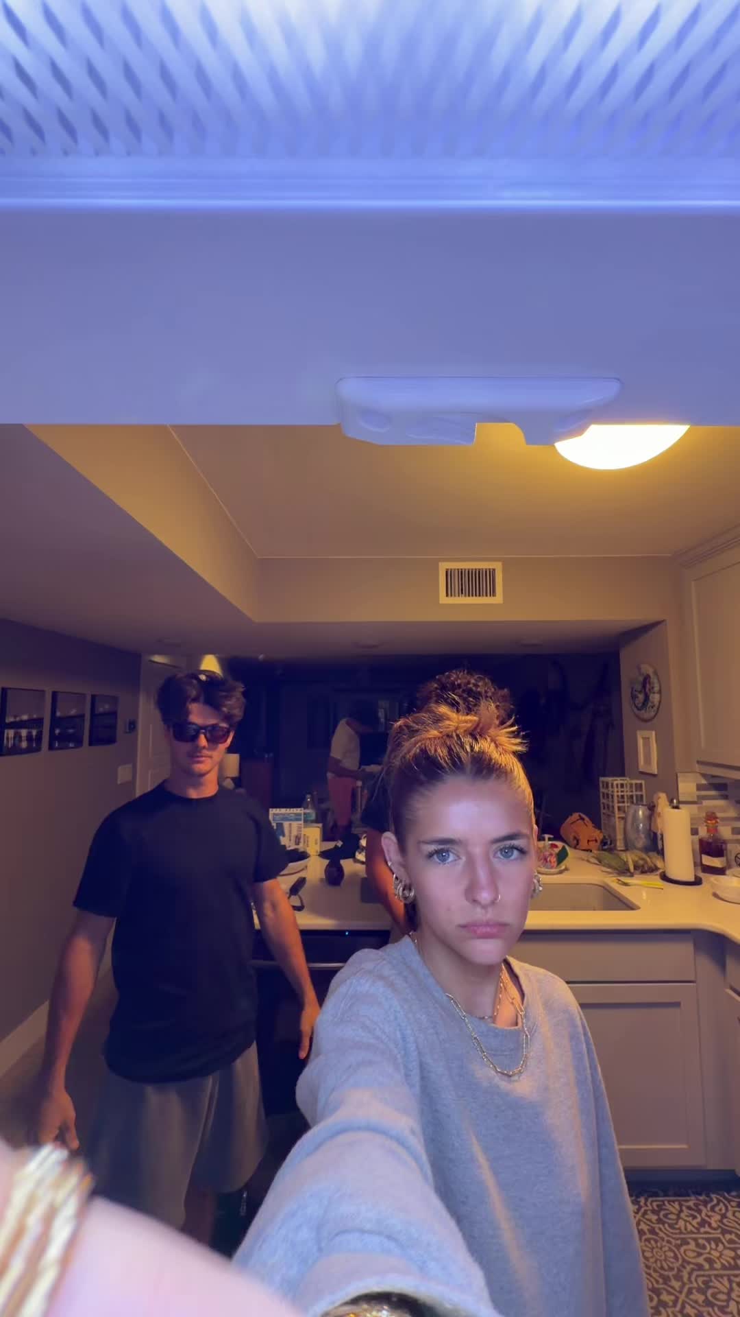 @lu