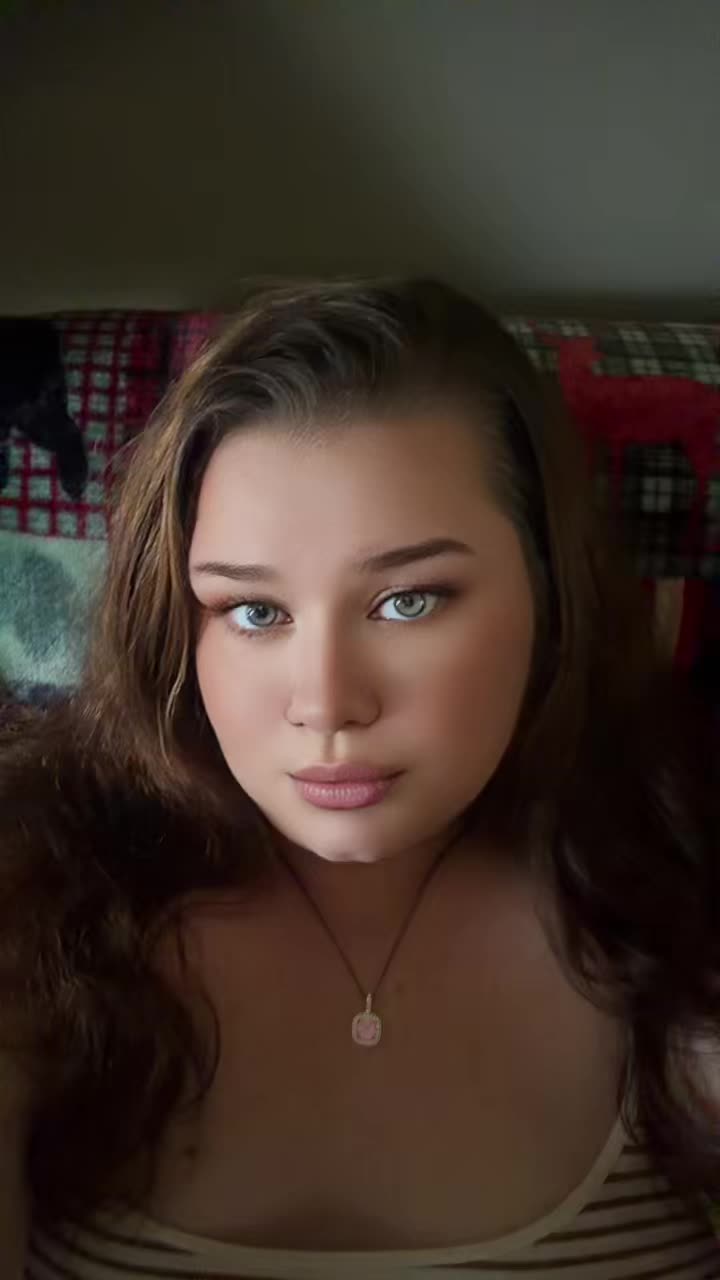 @Katie🫥