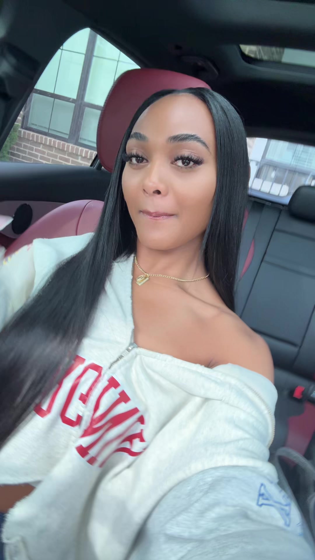 @jjaneedoee
