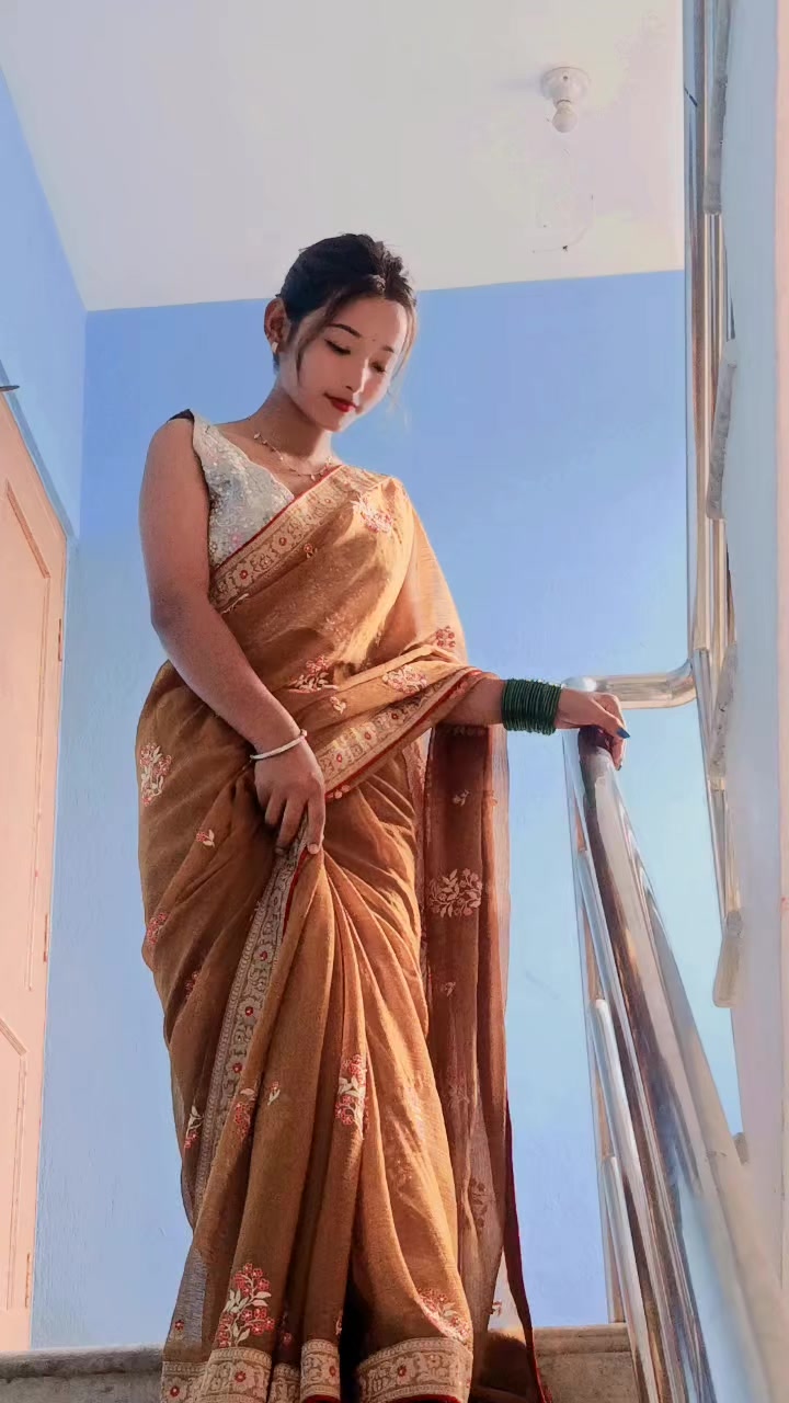 @Sanu🫀😘