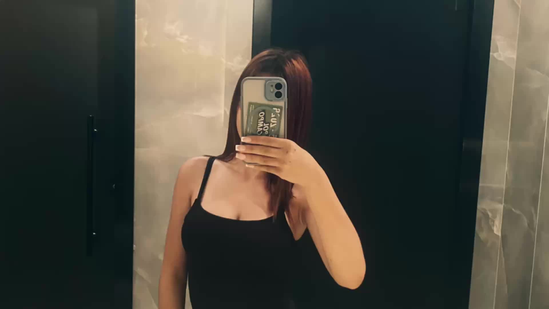 @🎭