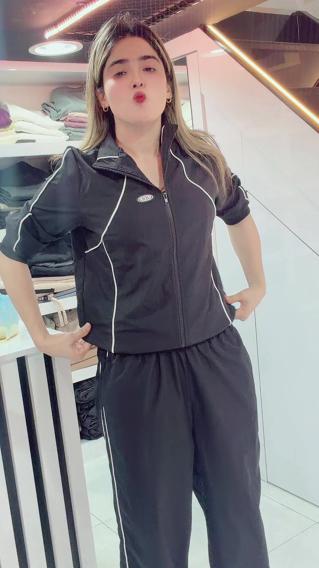 @shrartiguriyaOfficiall