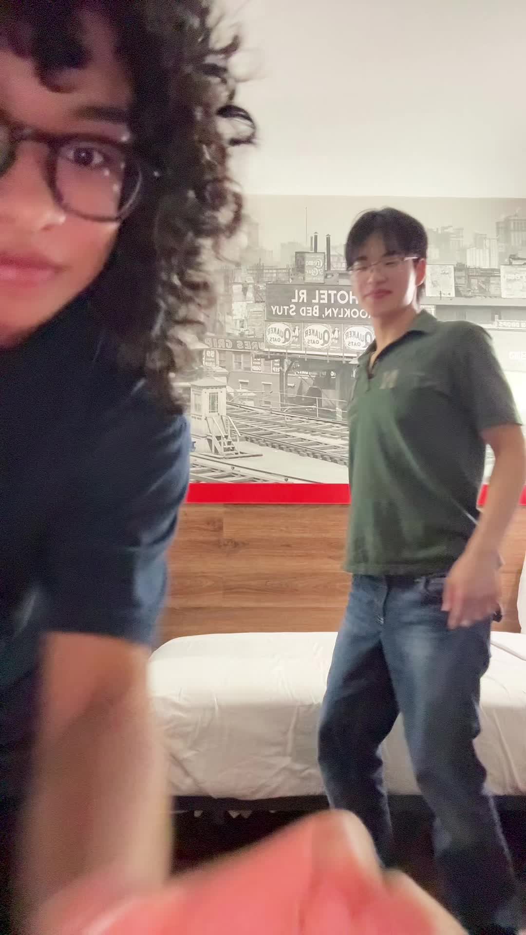 @:3
