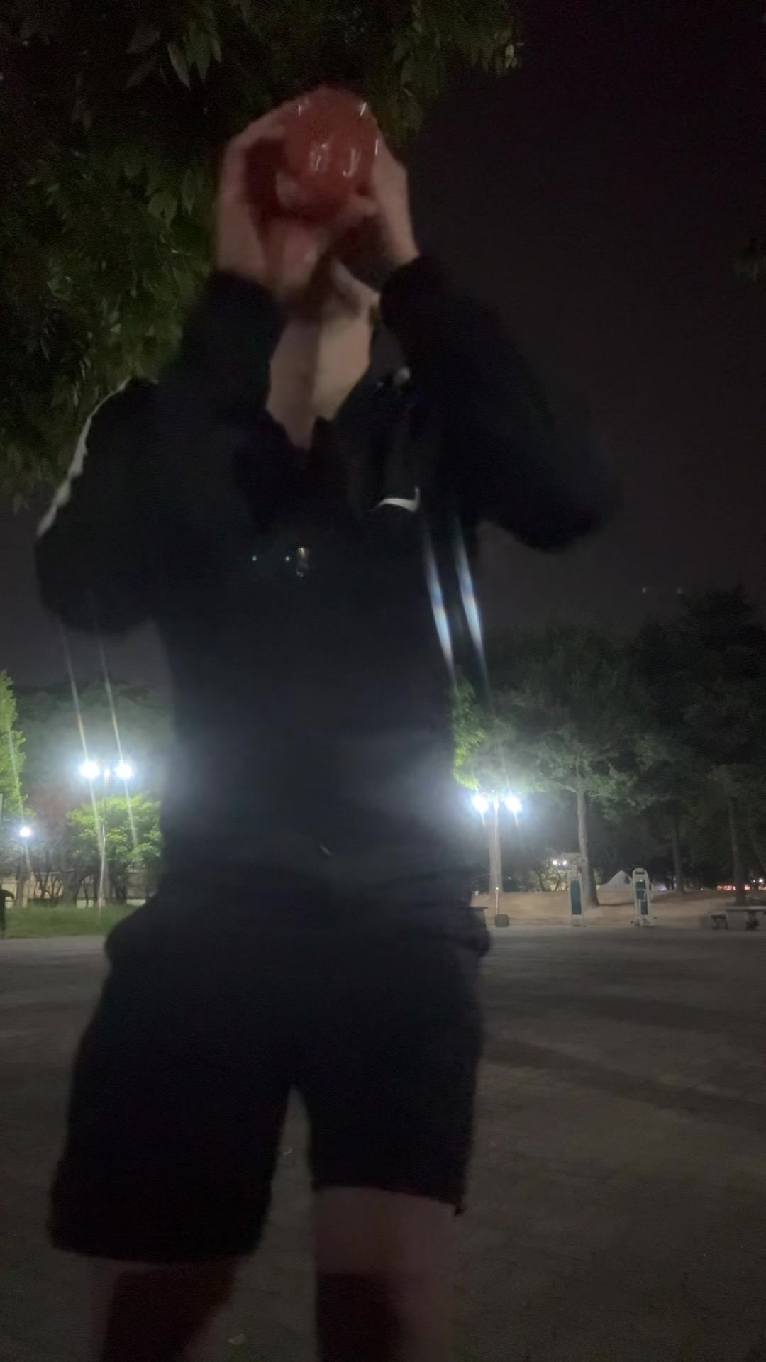 @9iuxxyu