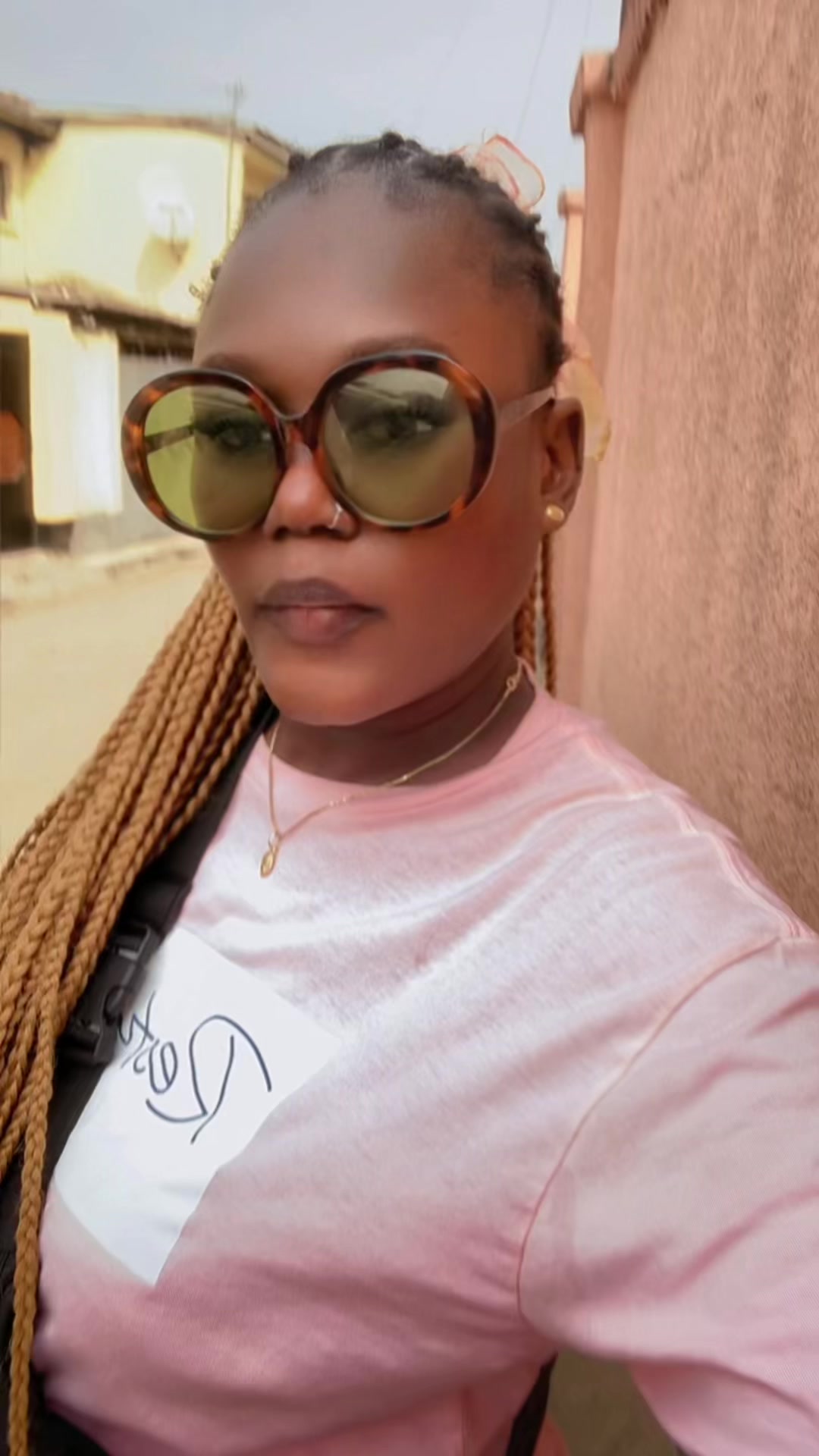@Carine Ngoyi