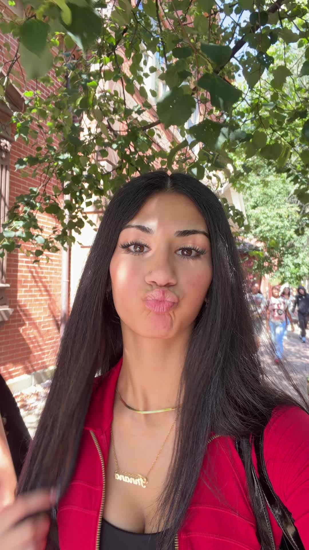 @nana
