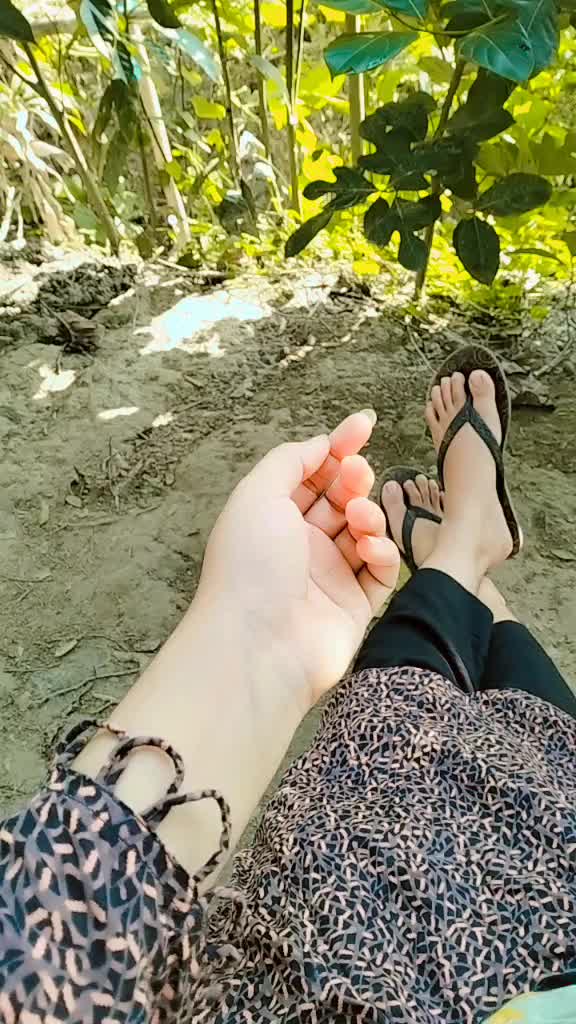 @SaFaMoNi🥀